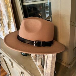 Precious Fedora hat soooo cute for fall!